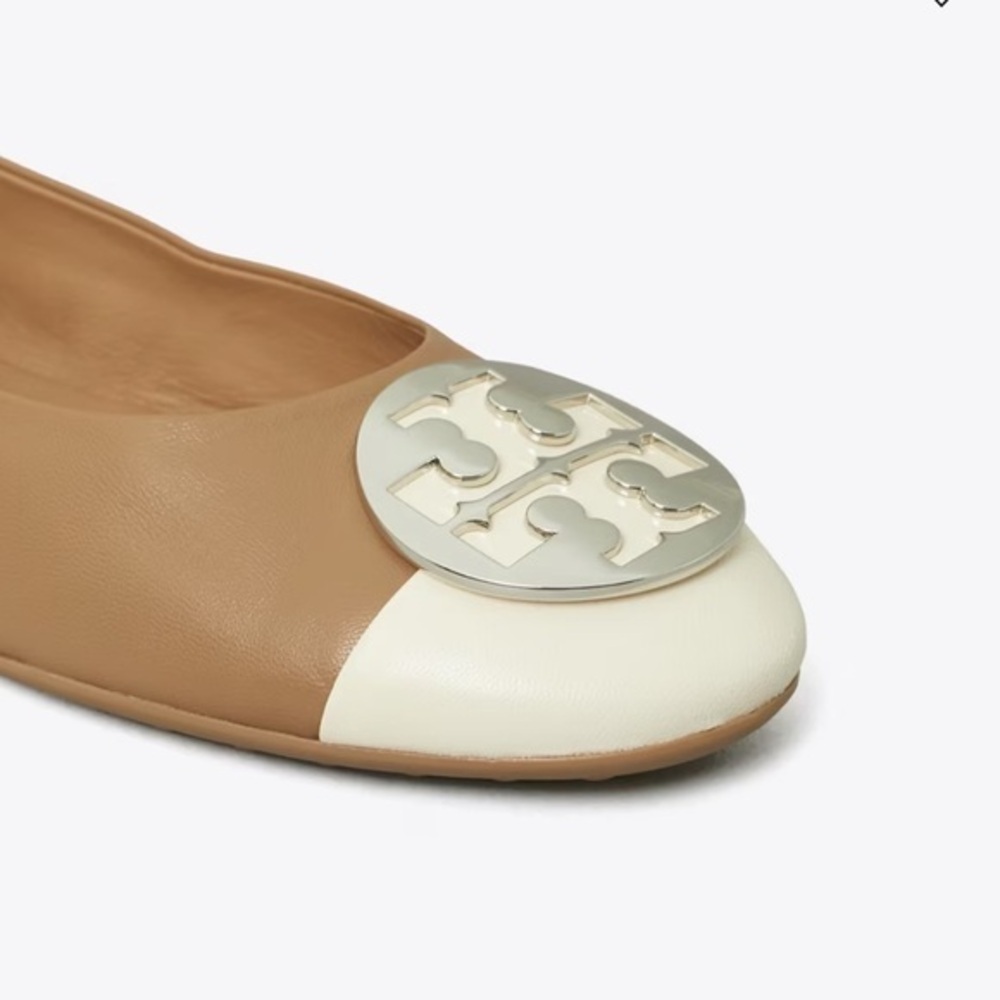 Tory Burch Brown and Cream Loafers CLAIRE CAP-TOE BALLET